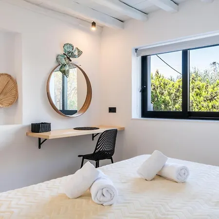 Yalos Mykonos 4 Bedroom Luxury House 5 Minute From Ornos W Sea & Sunset View 度假居 Mykonos Town