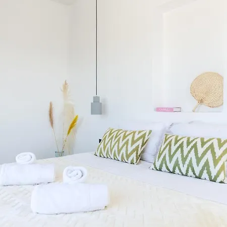 Yalos Mykonos 4 Bedroom Luxury House 5 Minute From Ornos W Sea & Sunset View Nyaraló