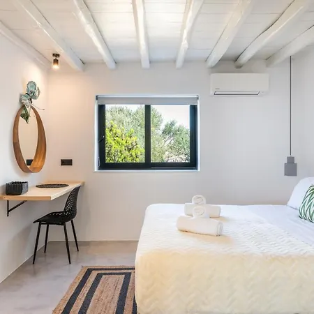 Yalos Mykonos 4 Bedroom Luxury House 5 Minute From Ornos W Sea & Sunset View Mykonos Town