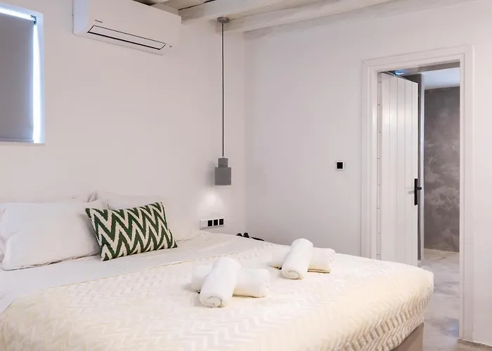 Yalos Mykonos 4 Bedroom Luxury House 5 Minute From Ornos W Sea & Sunset View Tatil Evi Mykonos Town